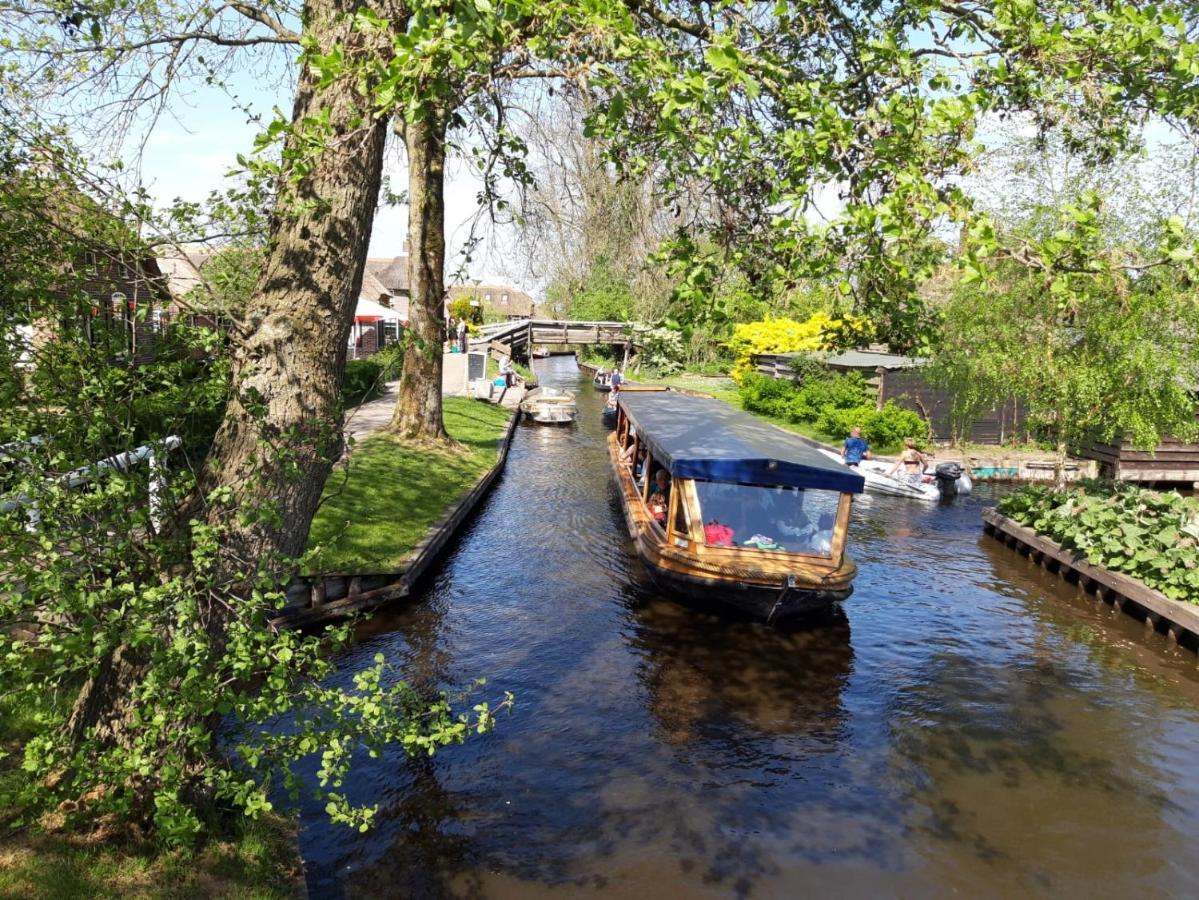 Appartement Het Kleine Huisje Met Bedstee Giethoorn Exteriör bild